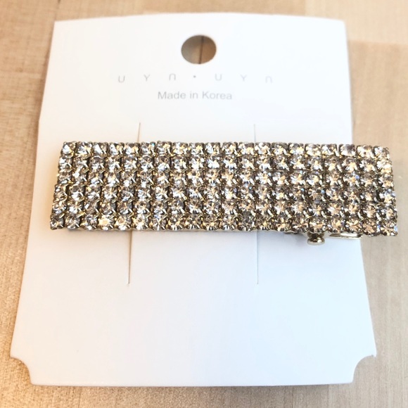 Rhinestone Fashion Bobby Pin - Picture 3 of 10